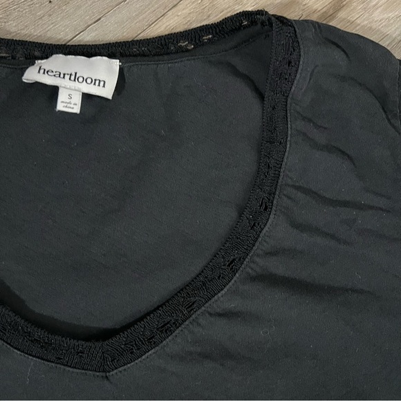 🔥SALE - any 4/$20. Heartloom Black V-Neck Short Sleeve T-Shirt - Picture 3 of 4